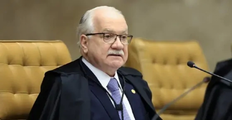 Fachin diz que juiz deve obedecer à Constituição e rejeita influência de interesses políticos