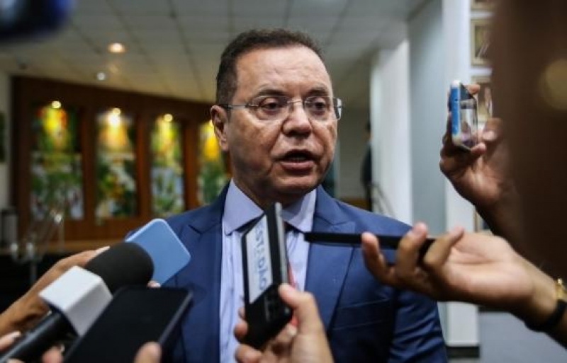 Botelho diz que Jayme foi “cortado covardemente” e convoca aliados para dar o troco na eleição