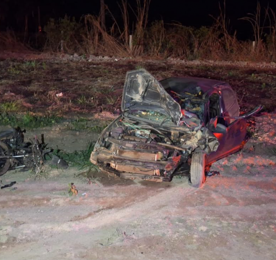 Jovem morre em grave acidente entre carro e motocicleta na BR-163