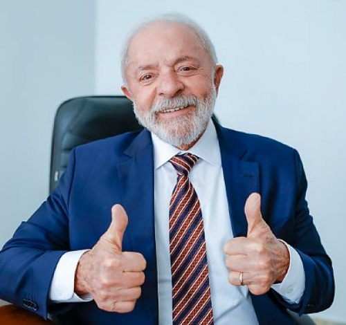 Saiba quanto ganham presidente, deputados, senadores e ministros do STF