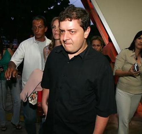Lulinha pede a André Mendonça que pare com as investigações para não atrapalhar eleição do pai