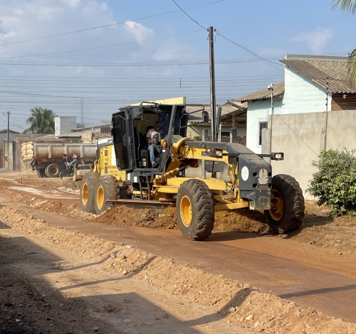 Bairro Liberdade começa a receber pavimentação asfáltica em Peixoto de Azevedo
