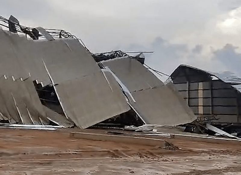 Temporal destrói dois armazéns e registra ventos de 125 km/h no Nortão de Mato Grosso