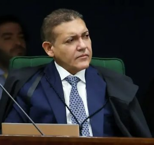 Crise no STF pode derrubar Moraes e Nunes Marques assumir comando do STF