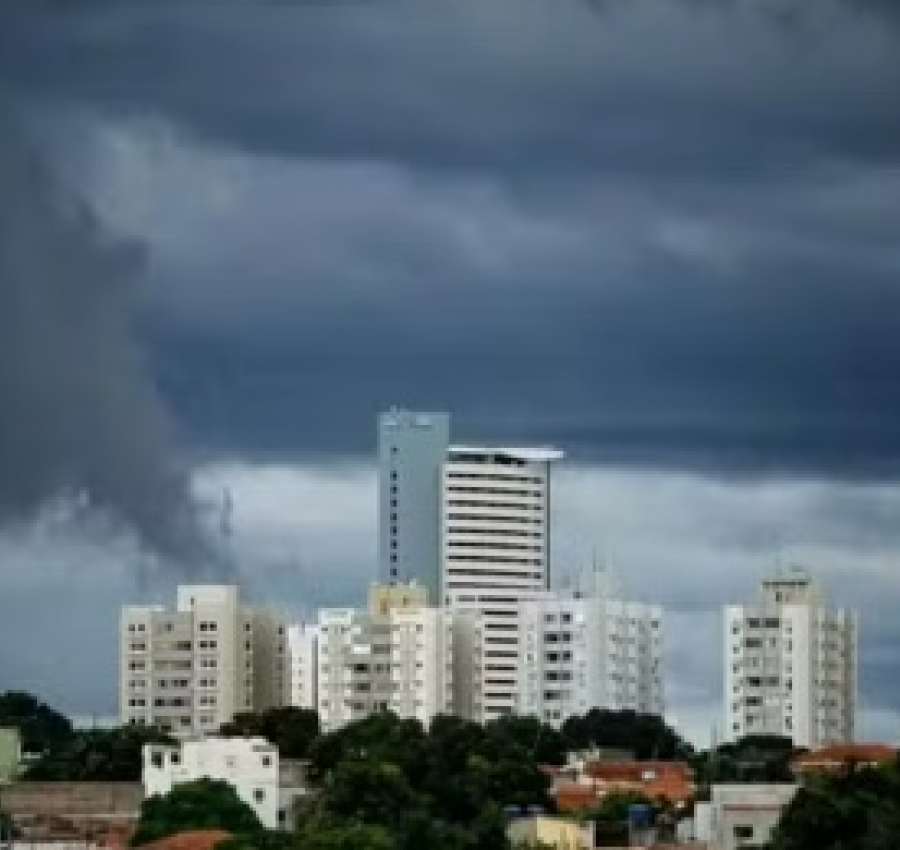 Tempestades avançam e colocam mais de 90 cidades de MT em alerta