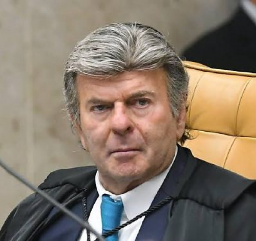 Fux dá 10 dias para Alcolumbre explicar registros de Vorcaro, Lulinha e mulher de Moraes