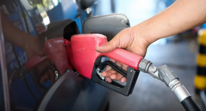 Subsídio de R$ 2,12 ao diesel deve ser mantido por 30 dias