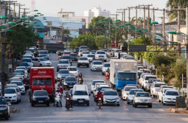 MT supera 100 mil veículos novos em 2026, puxado por motos e carros
