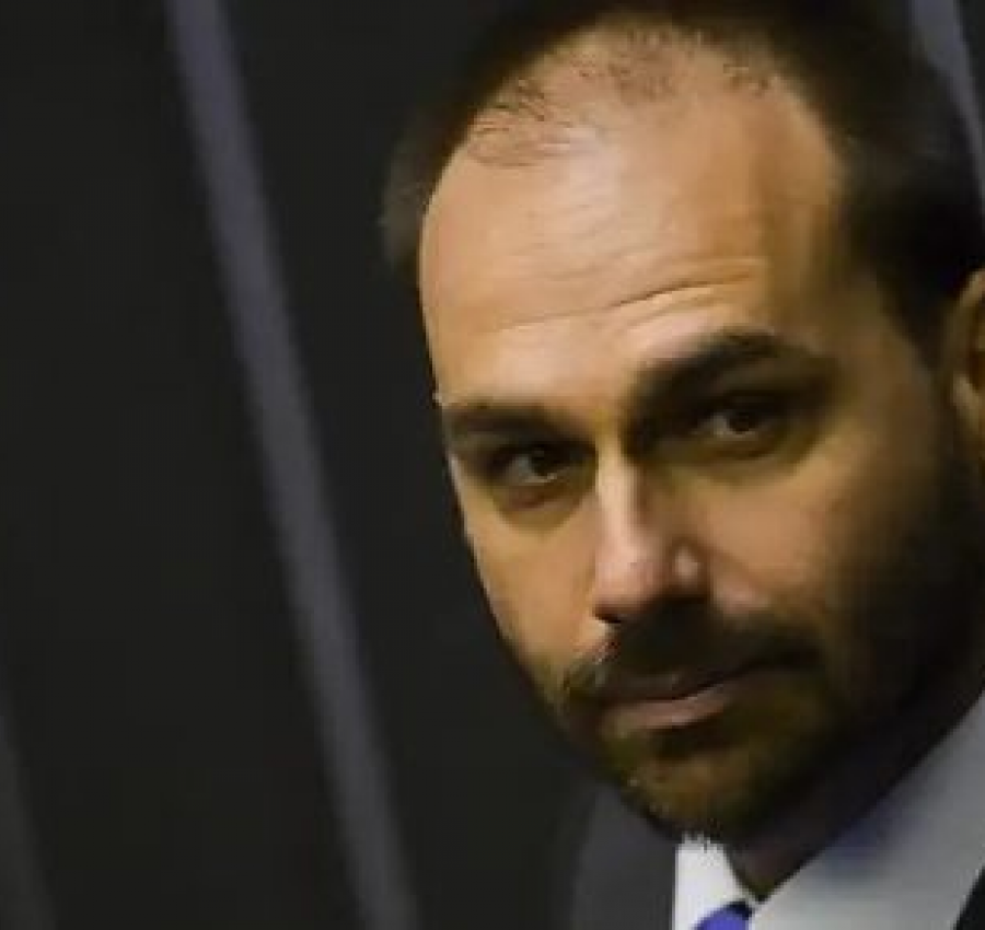Moraes manda prender Eduardo Bolsonaro