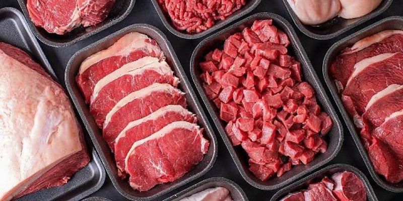Fim da escala 6x1 pode reduzir produção e pressionar preço das carnes