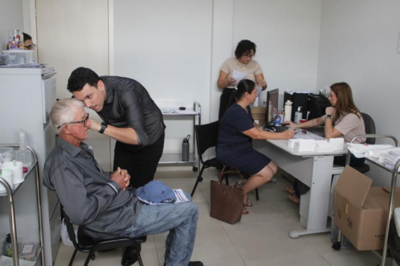 NOVA MONTE VERDE ZERA FILA DE ESPERA POR APARELHOS AUDITIVOS: O município de Nova Monte Verde, alcançou importante conquista na área da saúde, focando na fila de espera por aparelhos auditivos que foi zerada.
