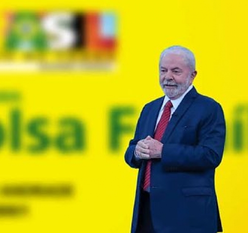 Lula gasta R$ 237,8 milhões com mensagens que divulga programas sociais