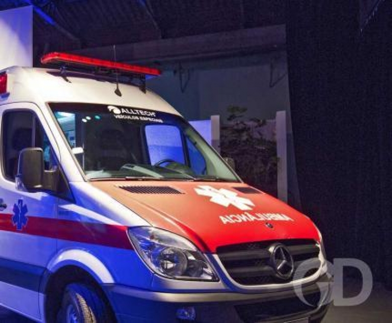 Homem é preso após esfaquear namorada no peito em VG