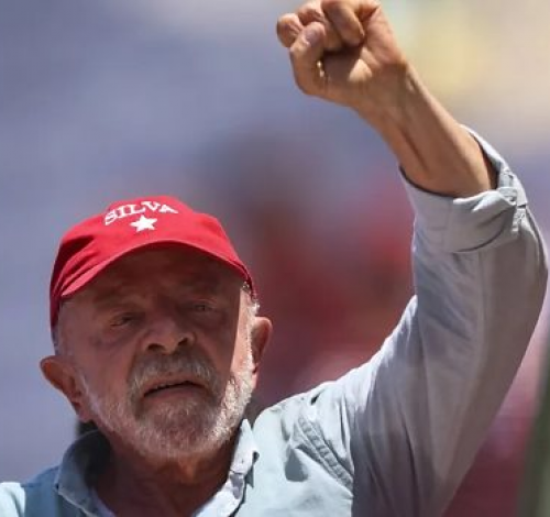 Vitória de Lula faz risco-país disparar 26% e atingir maior nível em 16 meses