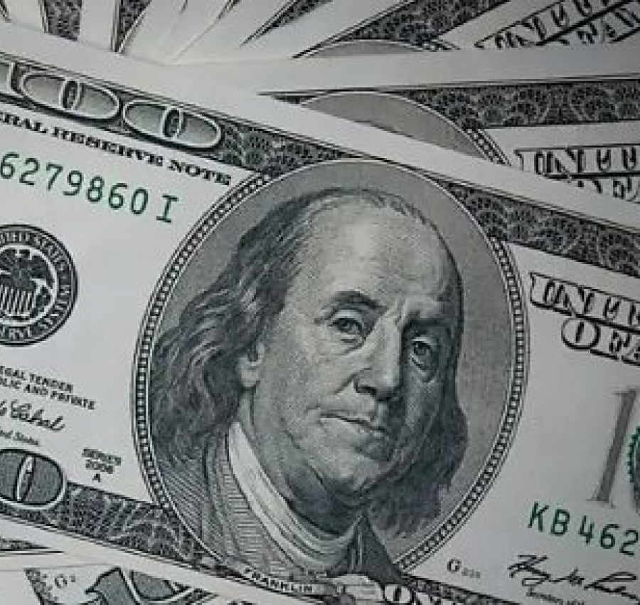 Reeleição de Lula provoca disparada do dólar e ameaça maior alta diária desde 1999