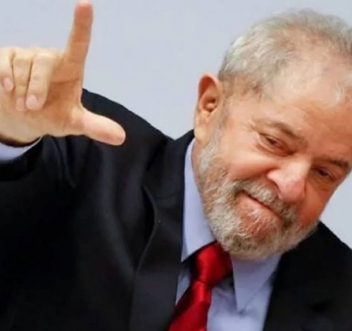 Lula prepara cortes em benefícios e mudanças nos pisos da saúde e educação