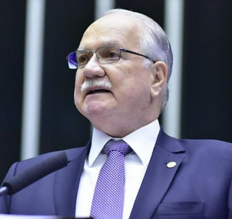 Fachin devolve inquérito do INSS a Mendonça e mantém caso Master sob sua relatoria