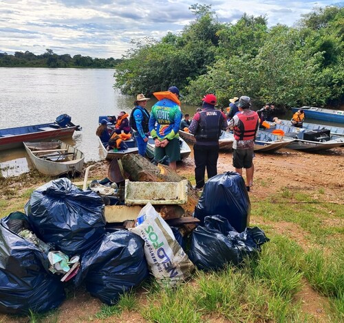 Carlinda realiza grande ação de limpeza nas margens do Rio Teles Pires