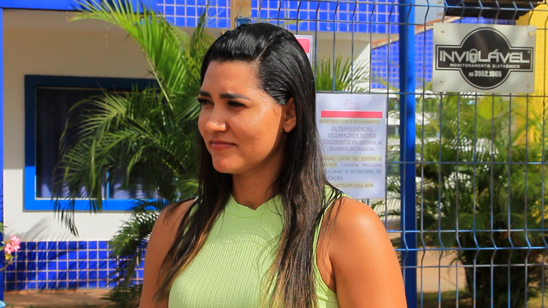Estacionamento de carretas em frente a CMEI Gente Miúda preocupa pais e reacende debate sobre o trânsito