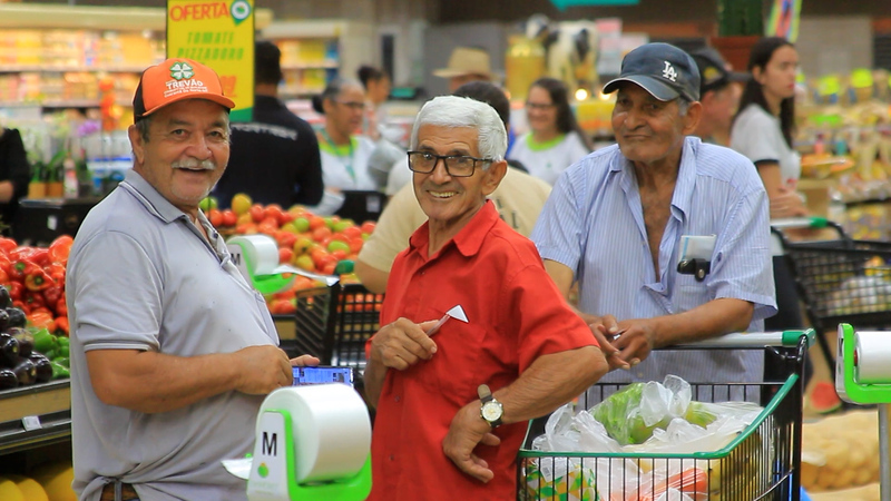 Feira boa e preço baixo: Quinta e sexta são dias de promoção no Delmoro Supermercado
