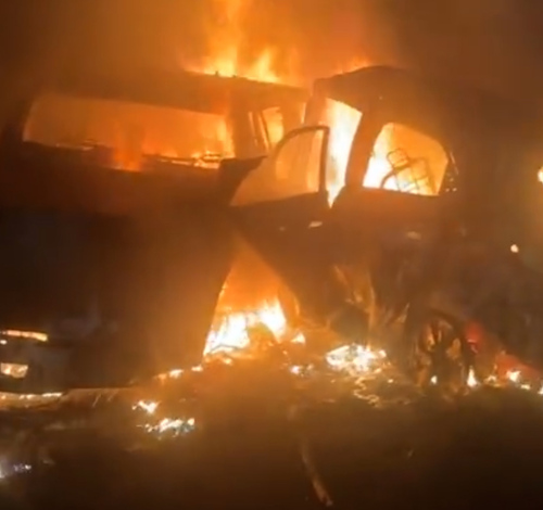 Grave colisão frontal deixa dois mortos carbonizados na MT-322