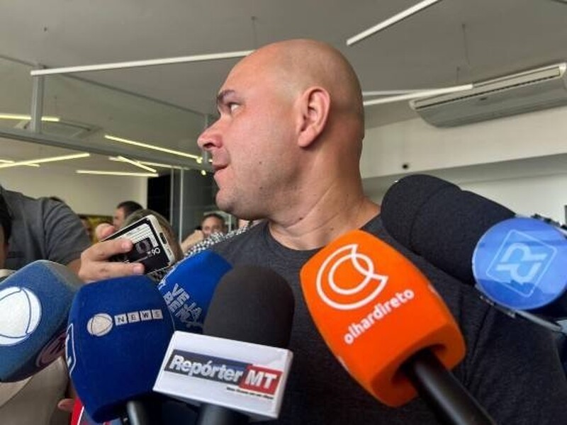 Prefeito diz que “quem nega diferença física entre homens e mulheres é negacionista da ciência”