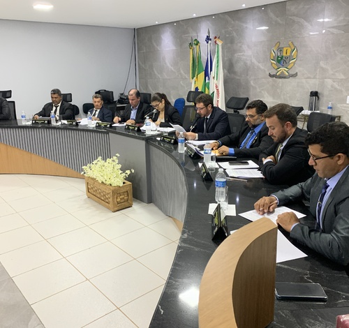Vereadores de Novo Mundo debatem projetos importantes na 16ª Sessão Ordinária da Câmara Municipal