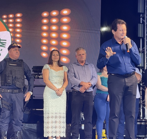 Novo Mundo celebra 30 anos com Noite Gospel e reencontro histórico de ex-prefeitos