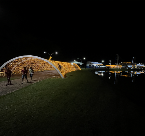 Lago Municipal de Guarantã do Norte ganha brilho especial com abertura oficial da programação de Natal