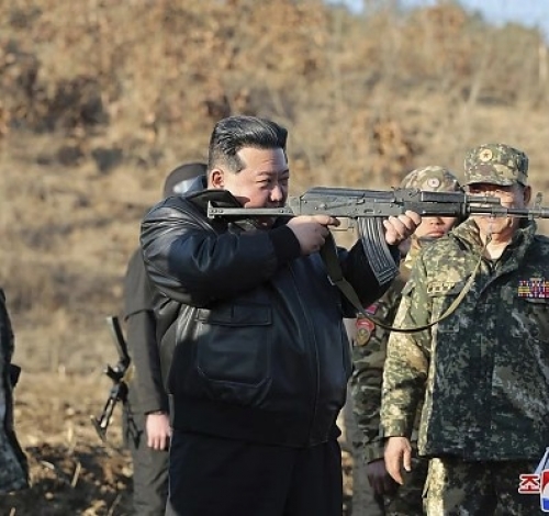 Casal é morto a tiros em praça pública por ''riqueza excessiva''