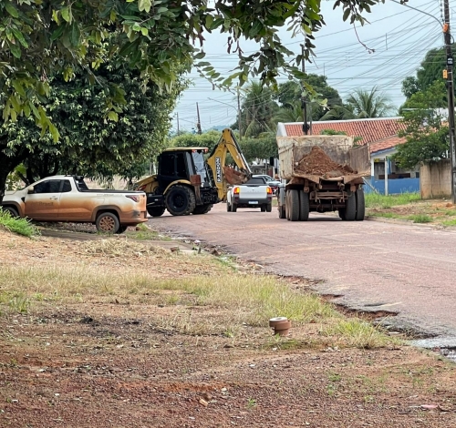 Prefeitura intensifica limpeza urbana nos bairros e pede colaboração da população