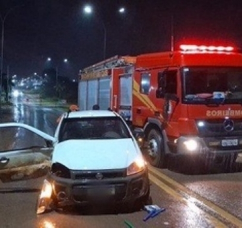 Acidente na MT-320 deixa cinco feridos, incluindo duas crianças, em Colíder