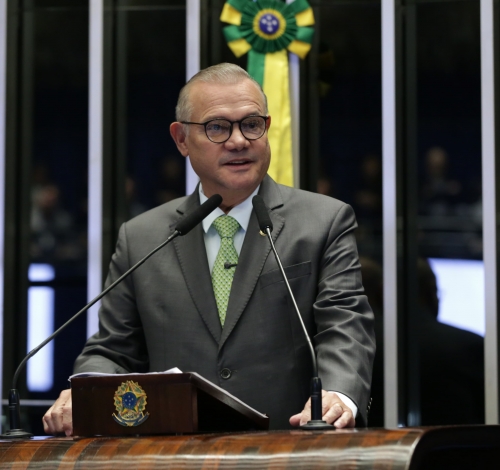 Moraes autoriza visita de Wellington Fagundes a Bolsonaro na Papudinha