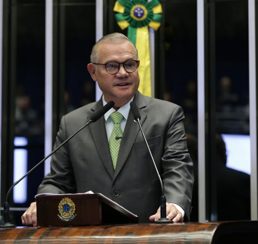 Moraes autoriza visita de Wellington Fagundes a Bolsonaro na Papudinha