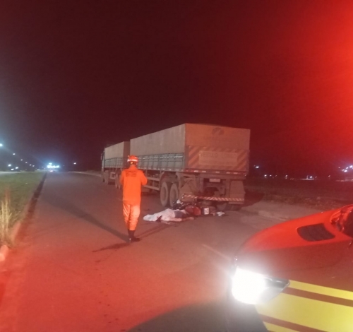 Jovem morre após colidir motocicleta na traseira de carreta em Guarantã do Norte