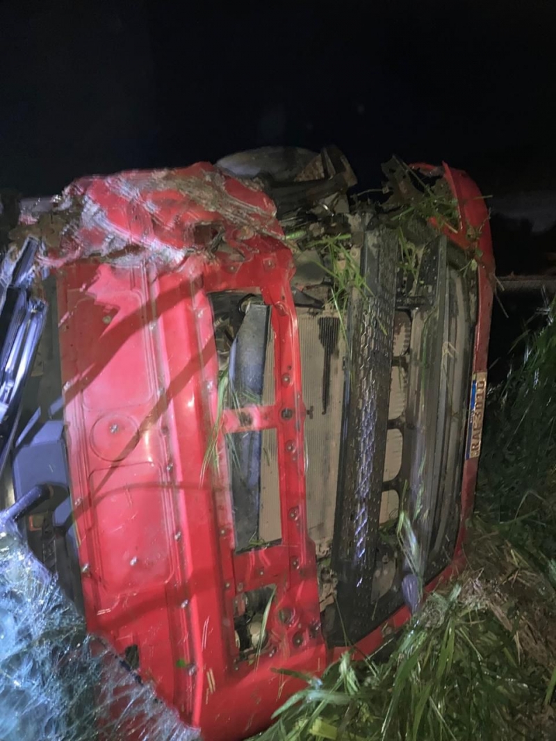 Colisão entre carretas deixa motorista gravemente ferido na BR-163 em Guarantã do Norte