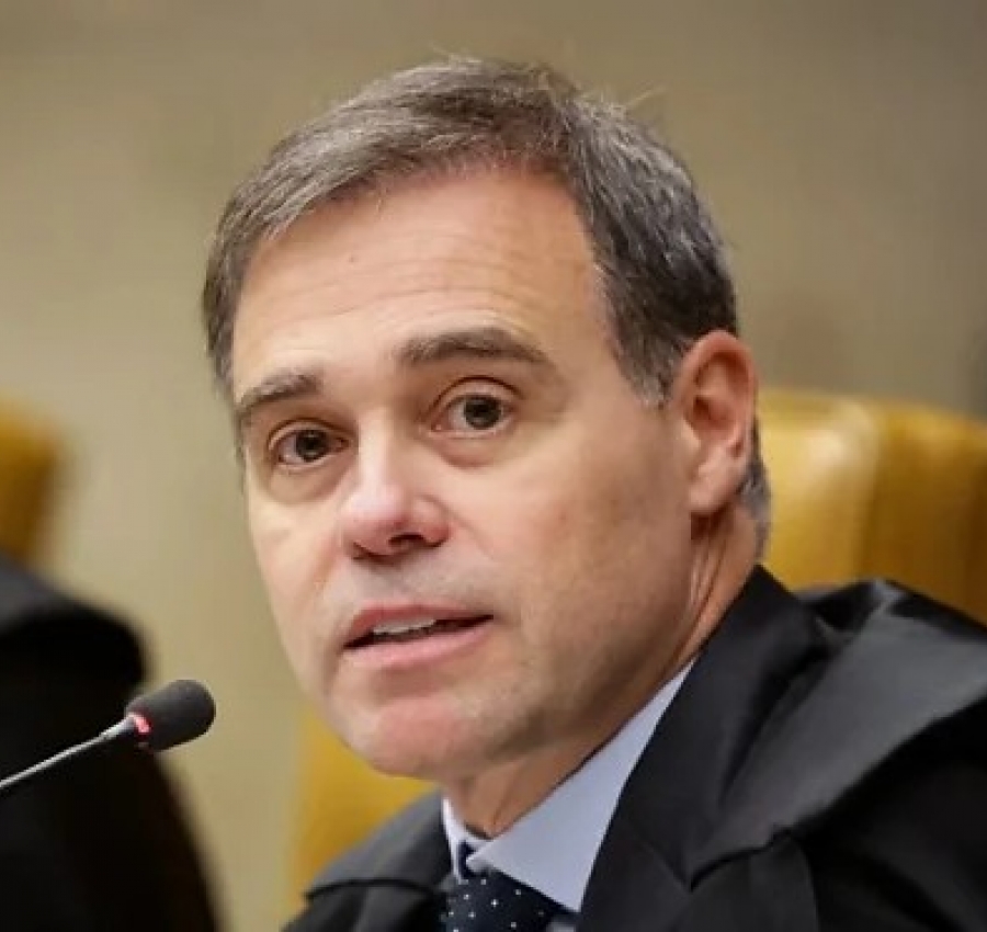 Ministro Mendonça manda prorrogar CPMI do INSS e cobra ação de Alcolumbre