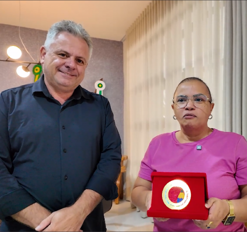 NOVO MUNDO CONQUISTA SELO OURO EM ALFABETIZAÇÃO E ENTRA PARA A HISTÓRIA DA EDUCAÇÃO