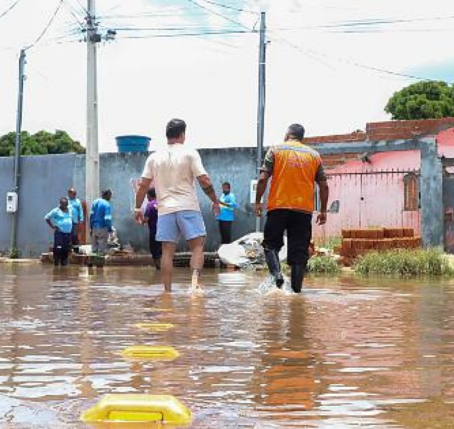 Chuva intensa coloca Várzea Grande em alerta e prefeitura reforça orientações de segurança