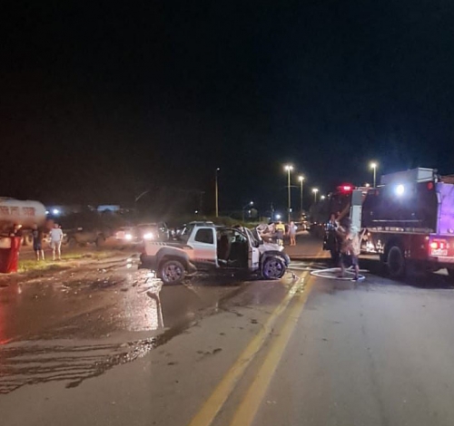 GRAVE ACIDENTE NA BR-163 DEIXA HOMEM PRESO ÀS FERRAGENS EM PEIXOTO DE AZEVEDO