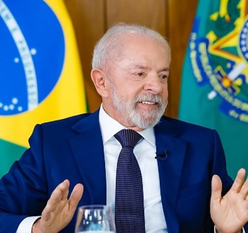 “Eu não decidi se serei candidato ainda”: Lula cria suspense sobre 2026 em meio a incertezas
