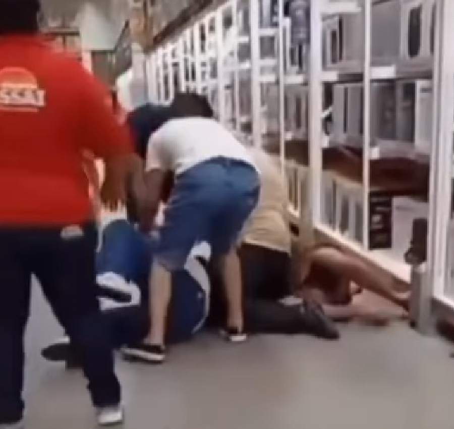 Amante e atual se encontram em supermercado e 