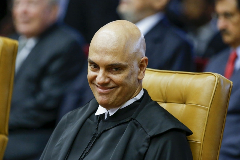 https://www.gcnoticias.com.br/politica/moraes-suspende-aplicacao-da-lei-da-dosimetria/249226216