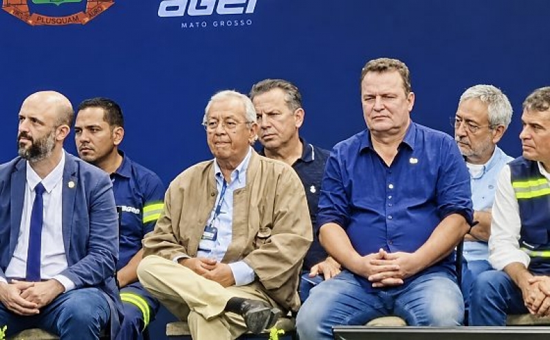Max Russi e Jayme Campos são impedidos de discursar em inauguração de ferrovia