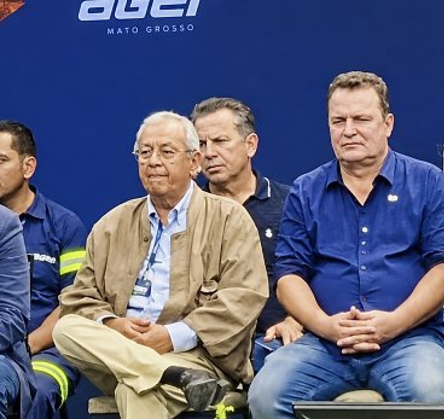Max Russi e Jayme Campos são impedidos de discursar em inauguração de ferrovia