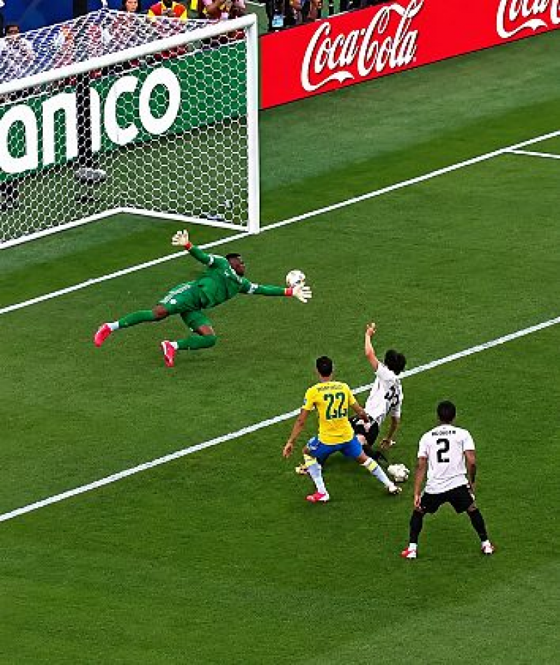 De virada nos minutos finais, Brasil bate o Japão e avança na Copa