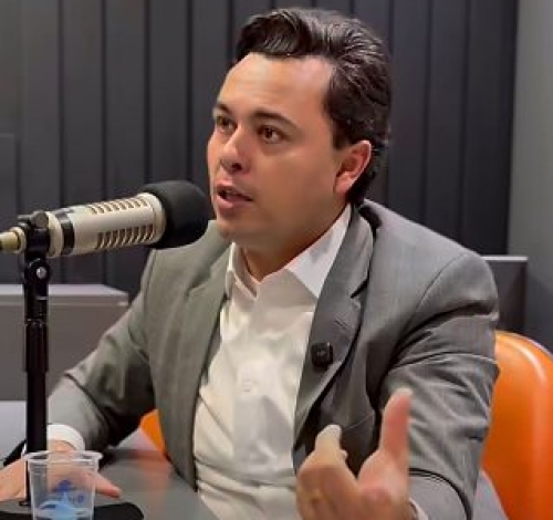Chiquini alerta que padres e pastores serão presos por misoginia a partir de 2027: “lei será aprovada por Lula”
