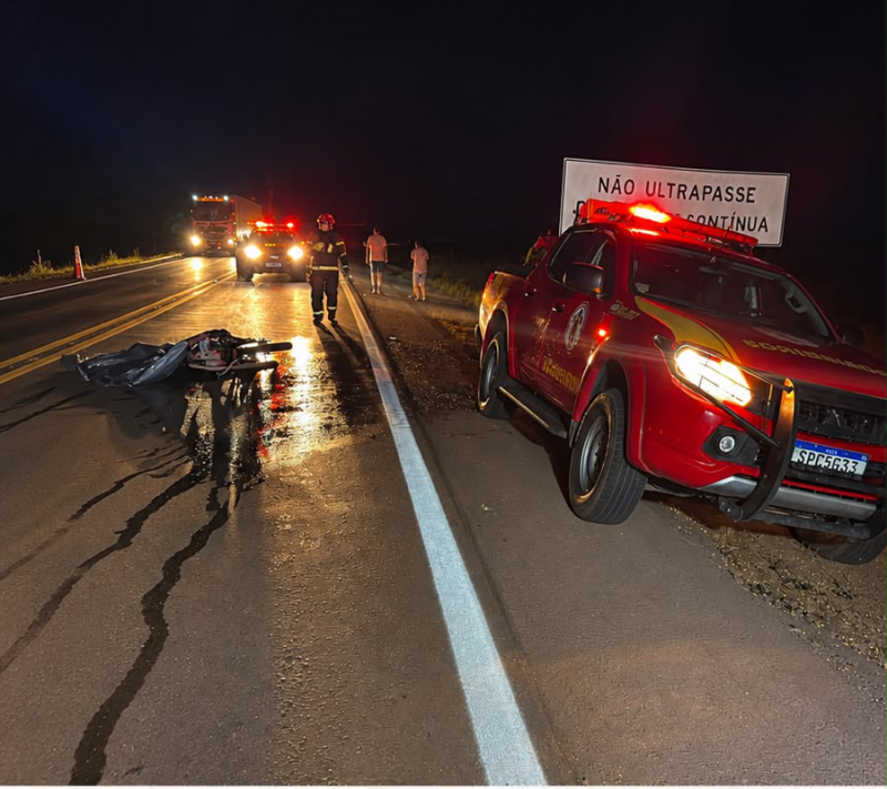 Motociclista de 63 anos morre após acidente e incêndio na BR-163 em Guarantã do Norte